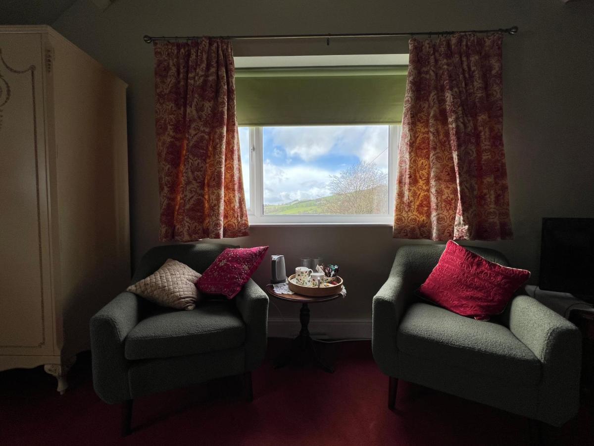 Pentre Cerrig Country House Llanferres Exterior photo